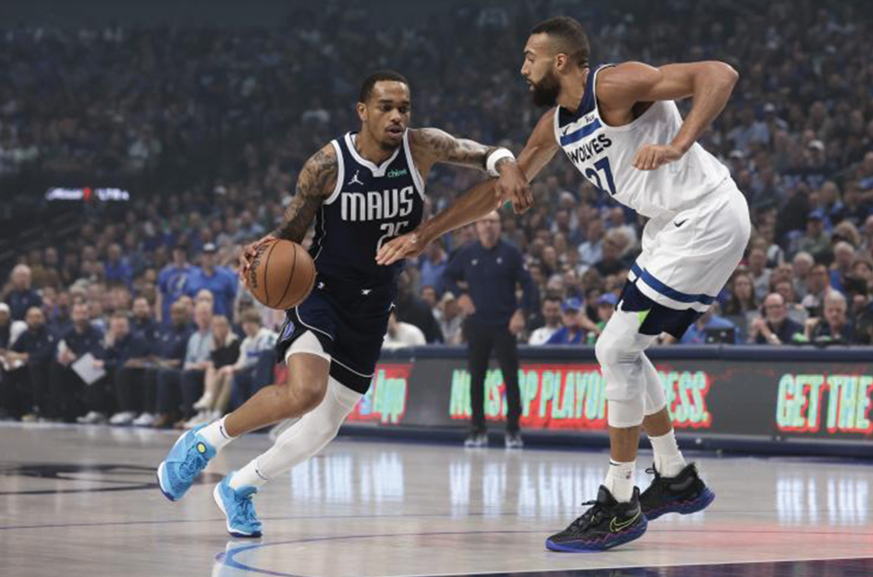 Les Dallas Mavericks à un match de la finale NBA